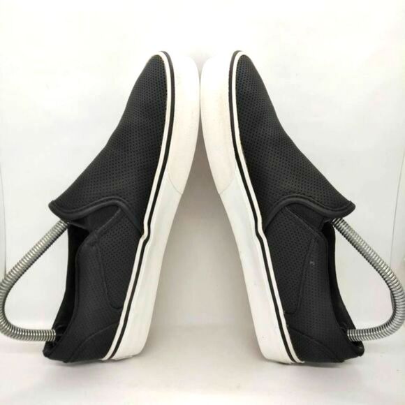 Vans Off The Wall Black Leather Perforated Slip On Shoes Womens Size 8.5 Black‎ - Picture 6 of 9